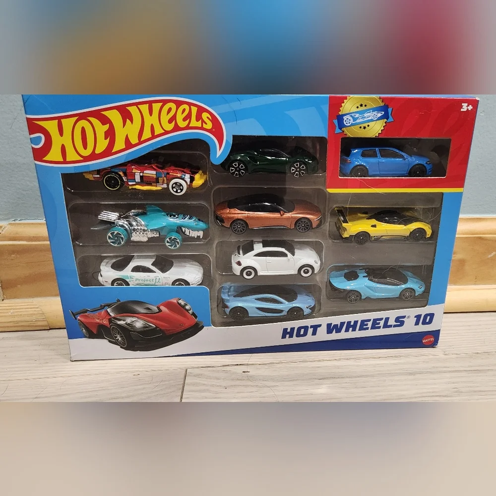 Hot Wheels, set of 10, and storage case